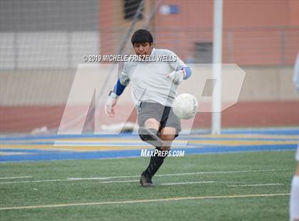Thumbnail 2 in Madison vs. Steele Canyon (Grossmont Holiday Tournament) photogallery.
