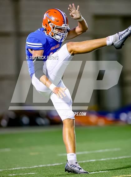 Thumbnail 3 in Conroe vs Grand Oaks photogallery.