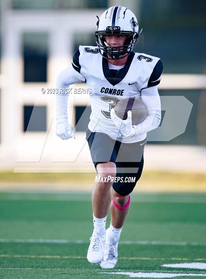 Thumbnail 3 in Conroe vs Grand Oaks photogallery.