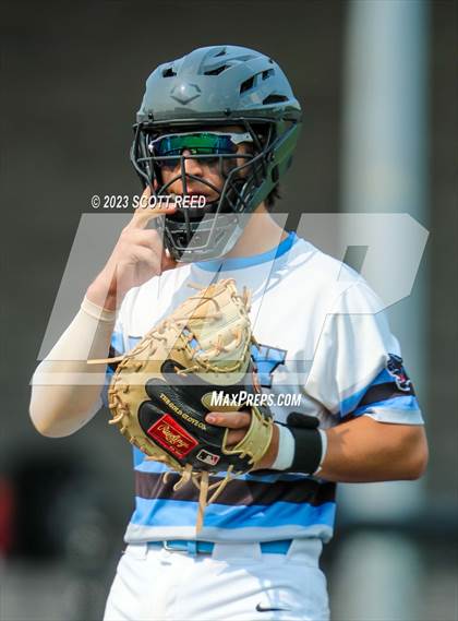 Thumbnail 2 in Lincoln vs. Hilliard Darby (OHSAA Division I District Final) photogallery.
