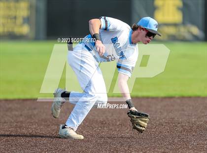 Thumbnail 1 in Lincoln vs. Hilliard Darby (OHSAA Division I District Final) photogallery.