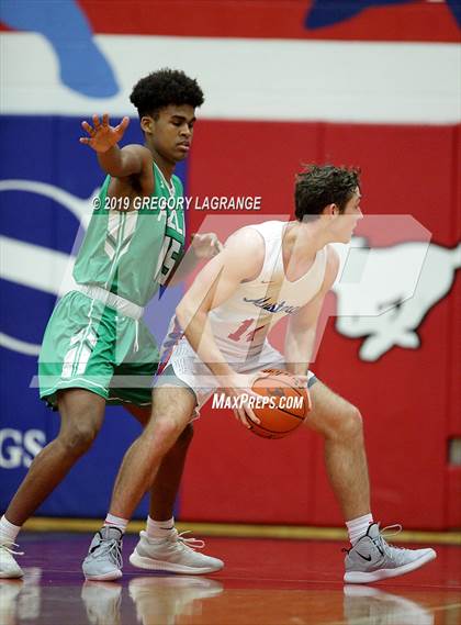 Thumbnail 3 in Azle vs Grapevine photogallery.