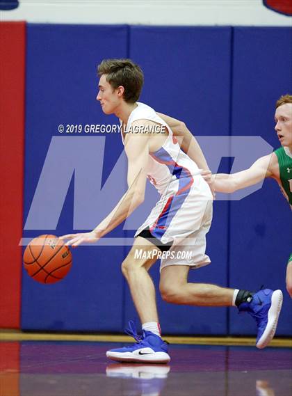 Thumbnail 3 in Azle vs Grapevine photogallery.