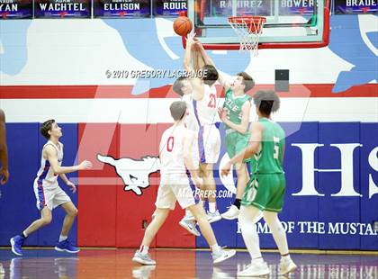Thumbnail 1 in Azle vs Grapevine photogallery.