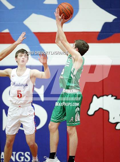 Thumbnail 3 in Azle vs Grapevine photogallery.