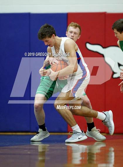 Thumbnail 3 in Azle vs Grapevine photogallery.