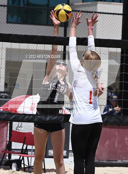 Thumbnail 1 in JSerra Catholic vs. Redondo Union (CIF-SS D1 Semi-Final) photogallery.