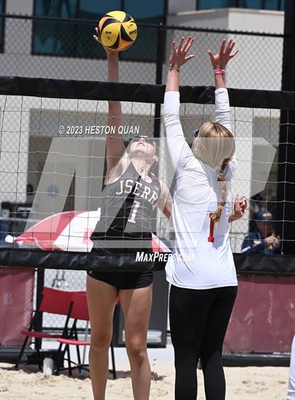 Thumbnail 3 in JSerra Catholic vs. Redondo Union (CIF-SS D1 Semi-Final) photogallery.