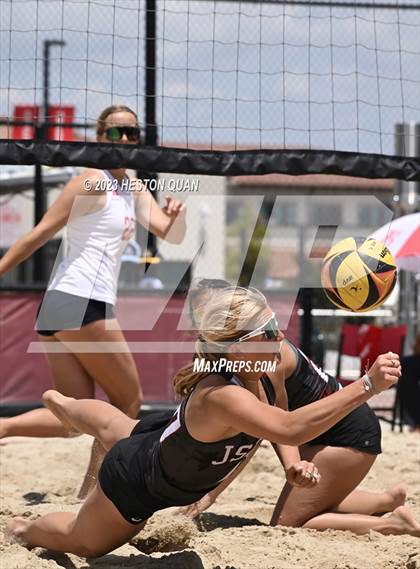Thumbnail 3 in JSerra Catholic vs. Redondo Union (CIF-SS D1 Semi-Final) photogallery.