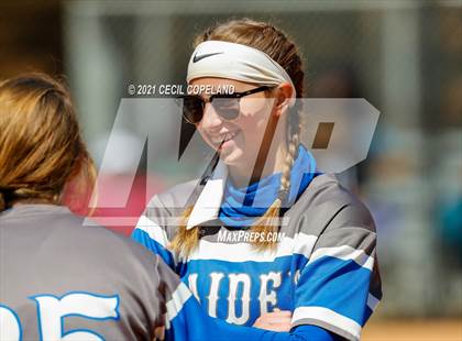 Thumbnail 1 in Hart County vs West Laurens (GHSA Slow Pitch Semifinal) photogallery.