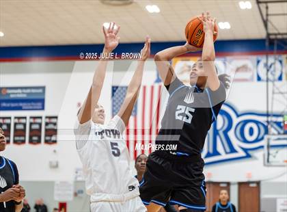 Thumbnail 2 in IMG Academy vs Westtown (Chipotle Nationals Semifinal) photogallery.