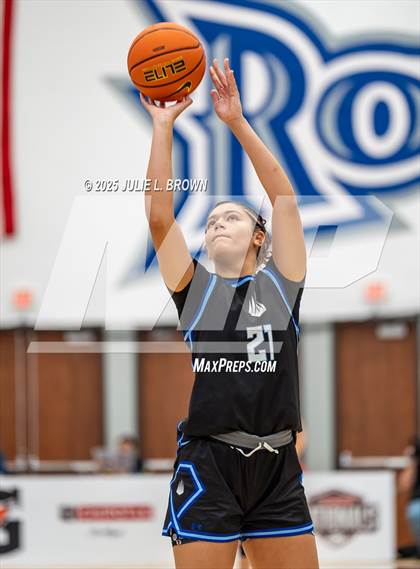 Thumbnail 3 in IMG Academy vs Westtown (Chipotle Nationals Semifinal) photogallery.