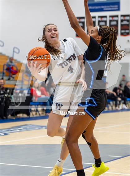 Thumbnail 2 in IMG Academy vs Westtown (Chipotle Nationals Semifinal) photogallery.