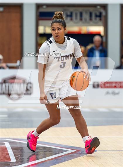 Thumbnail 3 in IMG Academy vs Westtown (Chipotle Nationals Semifinal) photogallery.