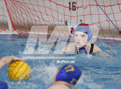 Thumbnail 2 in Lake Forest vs Maine East (Windy City Classic - 3rd Place Match) photogallery.