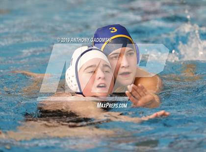 Thumbnail 3 in Lake Forest vs Maine East (Windy City Classic - 3rd Place Match) photogallery.