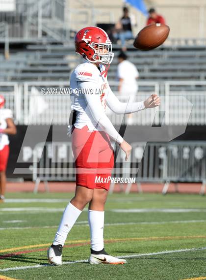 Thumbnail 3 in Orange Lutheran @ JSerra Catholic photogallery.