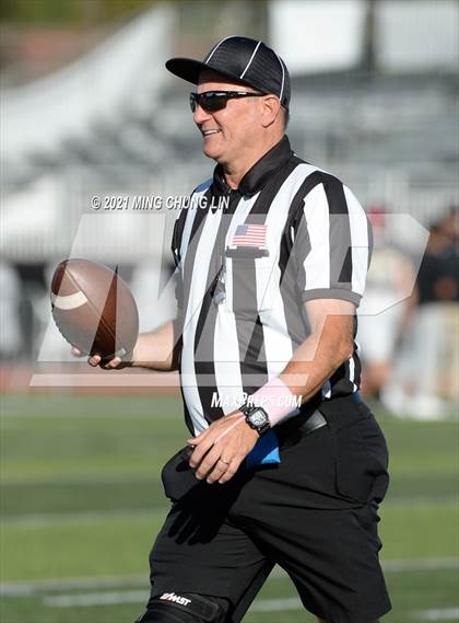 Thumbnail 3 in Orange Lutheran @ JSerra Catholic photogallery.