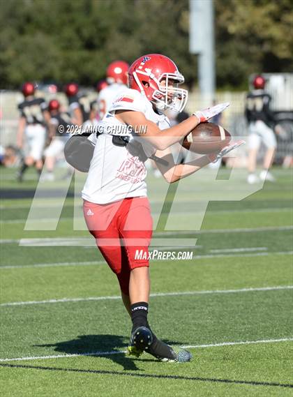 Thumbnail 2 in Orange Lutheran @ JSerra Catholic photogallery.