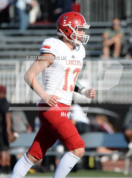 Thumbnail 2 in Orange Lutheran @ JSerra Catholic photogallery.