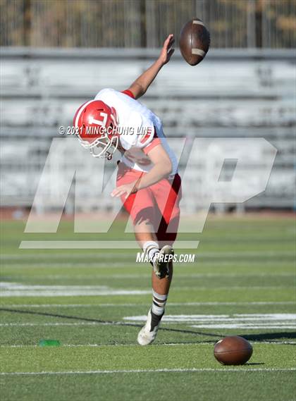 Thumbnail 3 in Orange Lutheran @ JSerra Catholic photogallery.