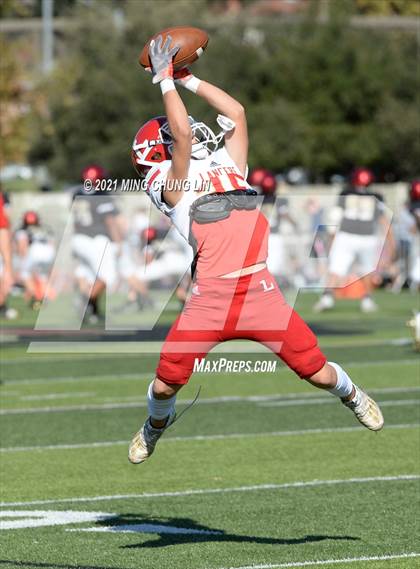 Thumbnail 1 in Orange Lutheran @ JSerra Catholic photogallery.