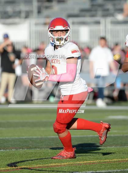 Thumbnail 1 in Orange Lutheran @ JSerra Catholic photogallery.