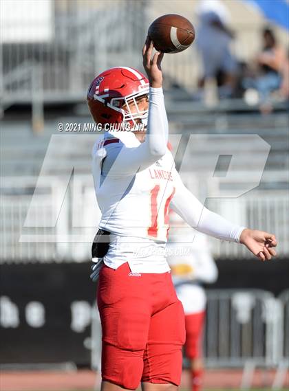 Thumbnail 2 in Orange Lutheran @ JSerra Catholic photogallery.
