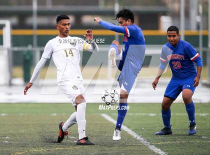 Thumbnail 2 in University vs. San Pedro (CIF LACS D4 Final) photogallery.