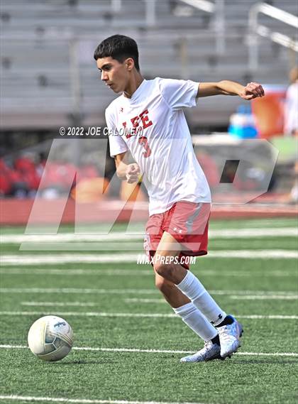 Thumbnail 2 in Lee @ Central Catholic photogallery.