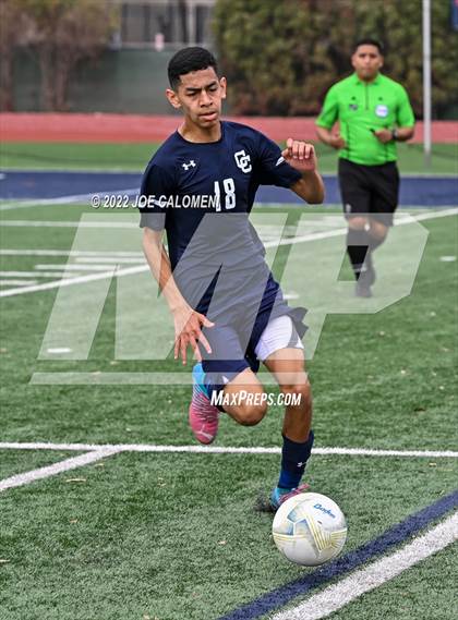 Thumbnail 3 in Lee @ Central Catholic photogallery.
