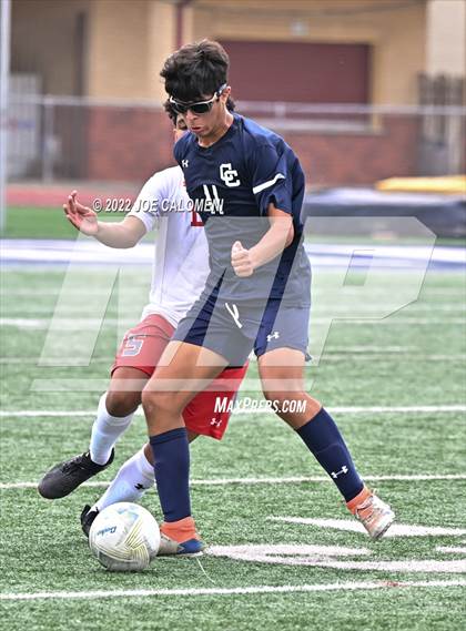 Thumbnail 3 in Lee @ Central Catholic photogallery.