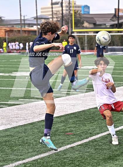 Thumbnail 3 in Lee @ Central Catholic photogallery.