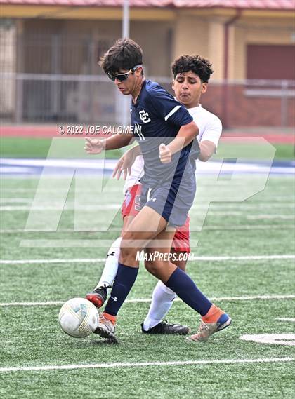 Thumbnail 3 in Lee @ Central Catholic photogallery.