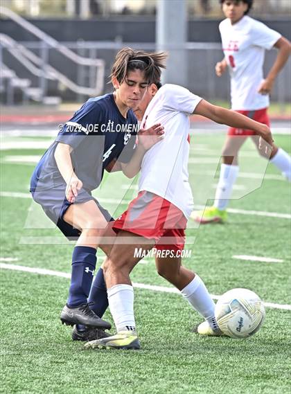 Thumbnail 2 in Lee @ Central Catholic photogallery.