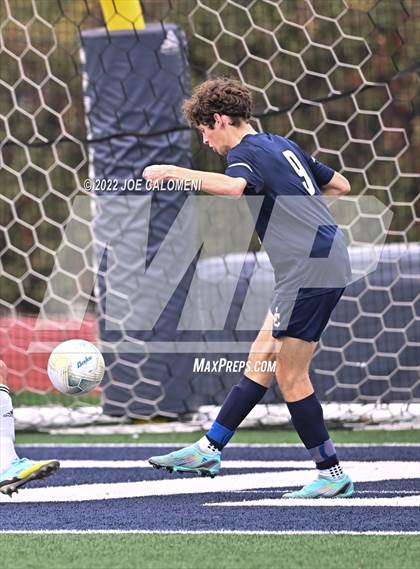 Thumbnail 3 in Lee @ Central Catholic photogallery.