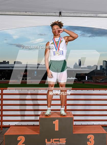 Thumbnail 1 in UIL 6A Track & Field Finals (Awards) photogallery.