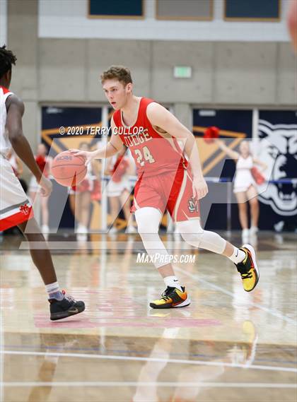 Thumbnail 1 in Judge Memorial vs. Manti (UHSAA 3A Semifinal) photogallery.