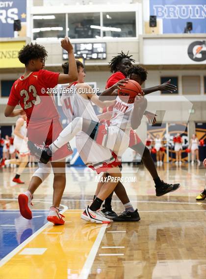 Thumbnail 2 in Judge Memorial vs. Manti (UHSAA 3A Semifinal) photogallery.