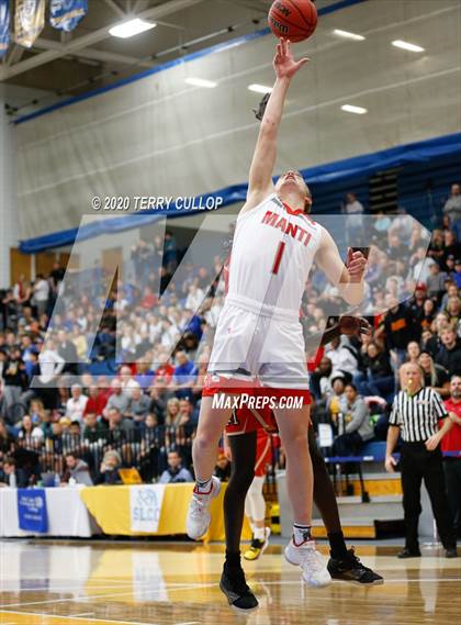 Thumbnail 1 in Judge Memorial vs. Manti (UHSAA 3A Semifinal) photogallery.