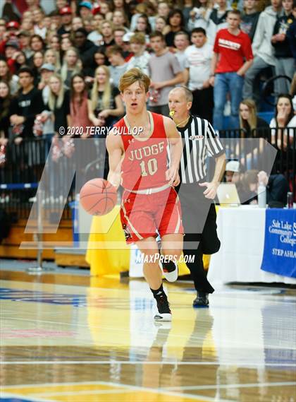 Thumbnail 2 in Judge Memorial vs. Manti (UHSAA 3A Semifinal) photogallery.