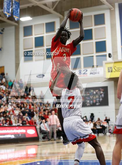 Thumbnail 3 in Judge Memorial vs. Manti (UHSAA 3A Semifinal) photogallery.