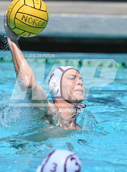 Thumbnail 1 in Paloma Valley vs Tahquitz photogallery.