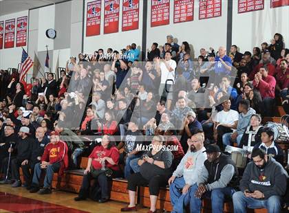 Thumbnail 3 in Cantwell-Sacred Heart vs. Maranatha (CIF-SS D1AA Semi Final) photogallery.