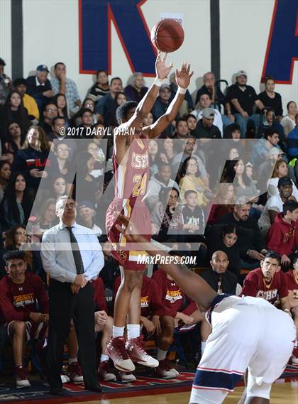 Thumbnail 3 in Cantwell-Sacred Heart vs. Maranatha (CIF-SS D1AA Semi Final) photogallery.