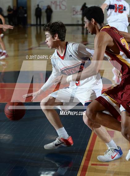 Thumbnail 3 in Cantwell-Sacred Heart vs. Maranatha (CIF-SS D1AA Semi Final) photogallery.