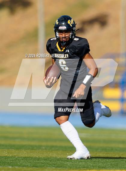 Thumbnail 3 in Kalani vs McKinley photogallery.