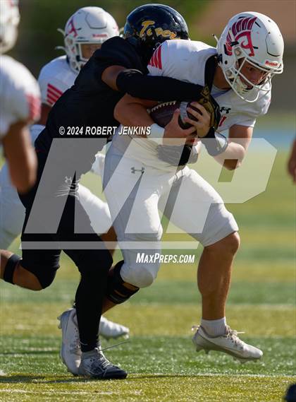 Thumbnail 1 in Kalani vs McKinley photogallery.