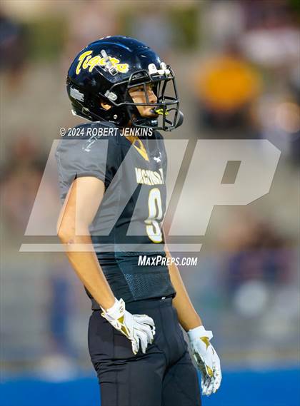 Thumbnail 3 in Kalani vs McKinley photogallery.