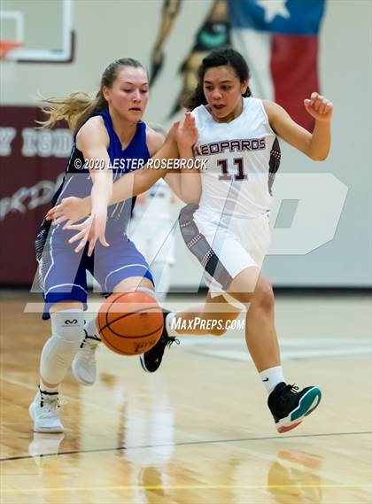 Thumbnail 3 in Falls City @ Kenedy photogallery.
